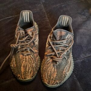 yeezy boosts